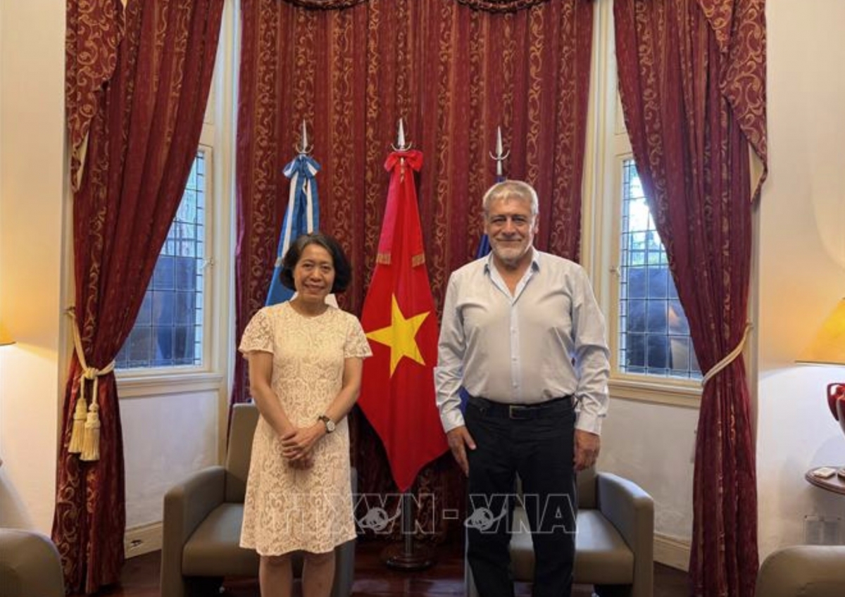 Vietnam looks to stronger cooperation with CLATE